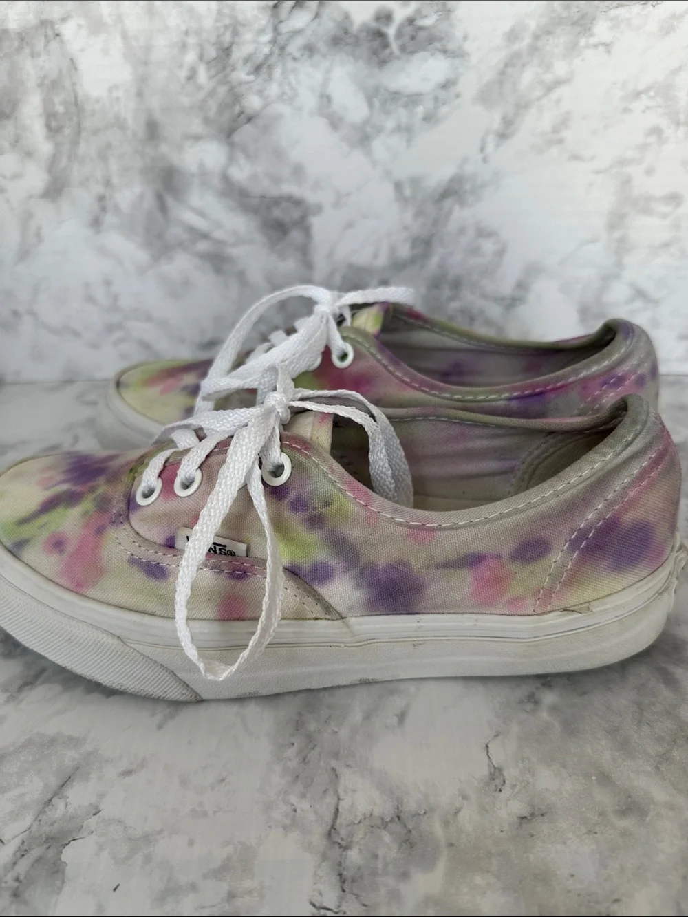 Vans low top